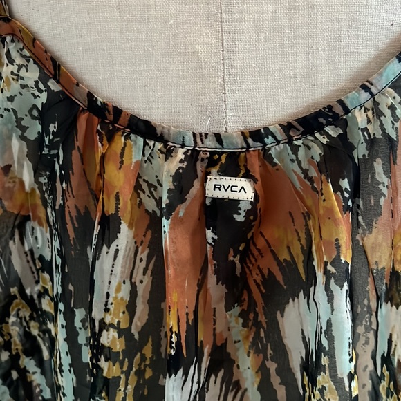 RVCA Flowy Sheer Beach Top - Picture 5 of 6